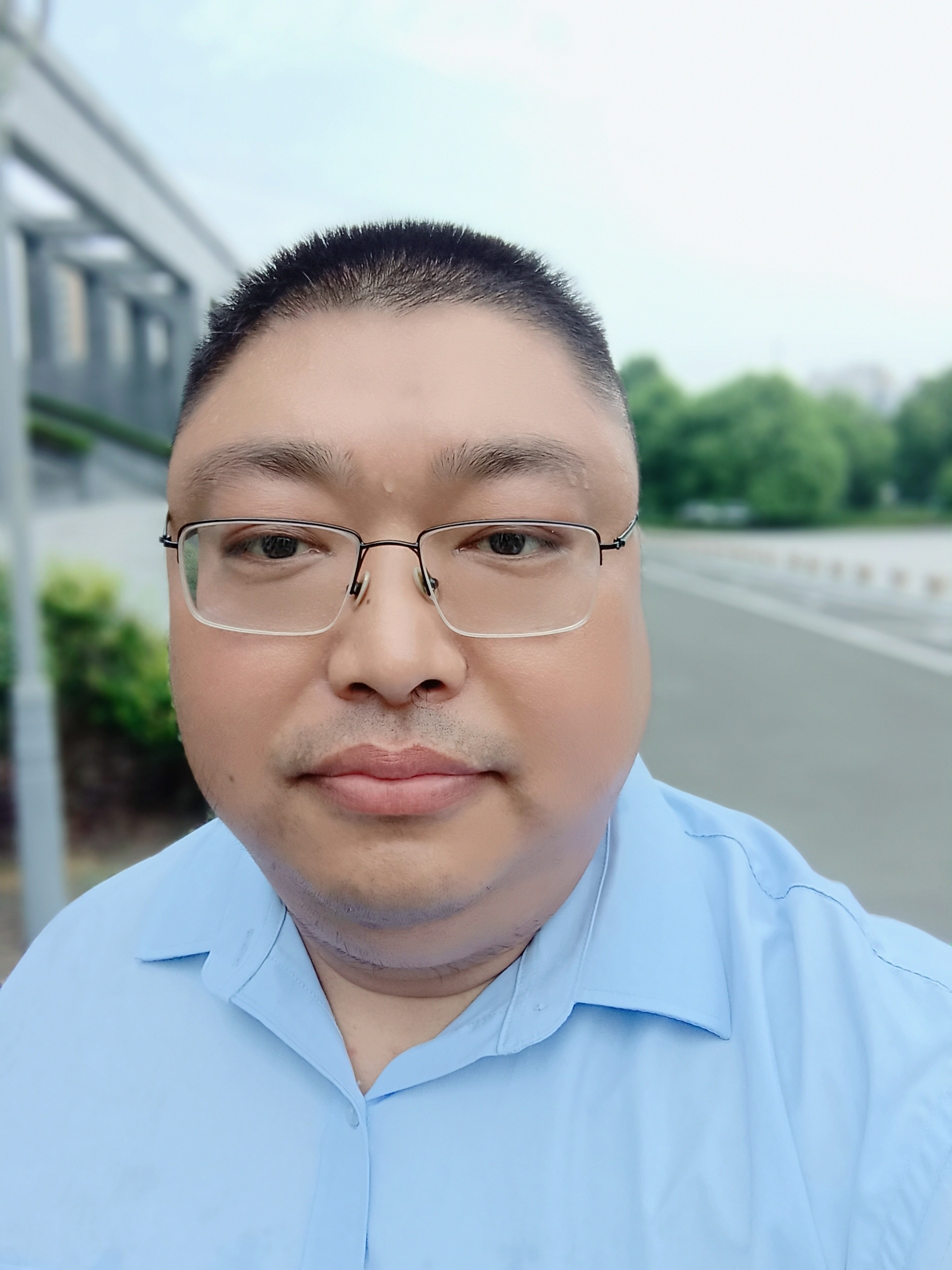 陈亚洲法律工作者
